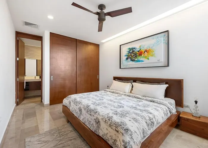 Newer Luxury 2bd Close To Ocean Apartment Playa del Carmen