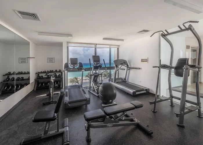 Newer Luxury 2bd Close To Ocean Apartment Playa del Carmen