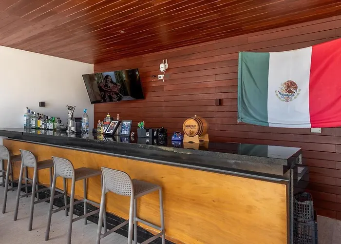 Apartment Newer Luxury 2bd Close To Ocean