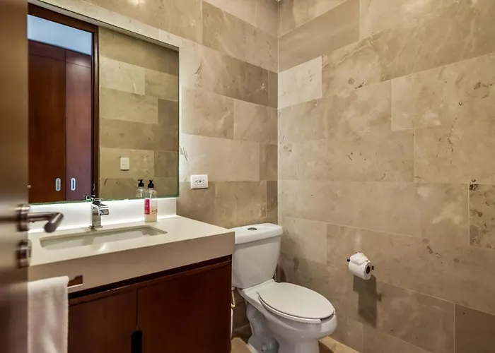 Newer Luxury 2bd Close To Ocean Playa del Carmen