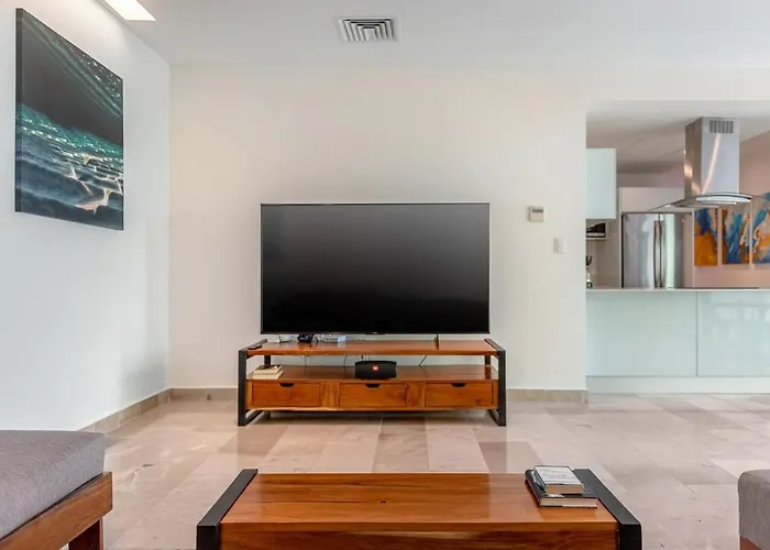 Newer Luxury 2bd Close To Ocean