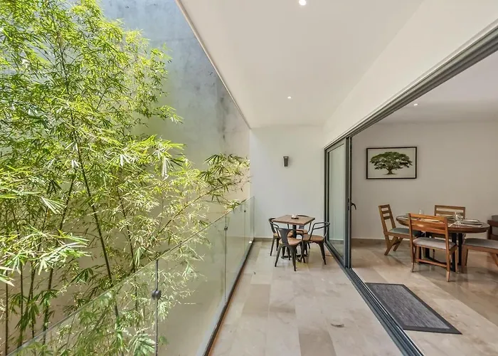 Newer Luxury 2bd Close To Ocean Apartment Playa del Carmen